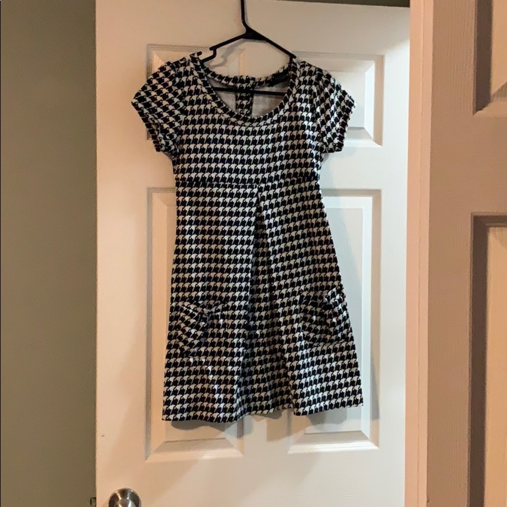 Black and white dress
